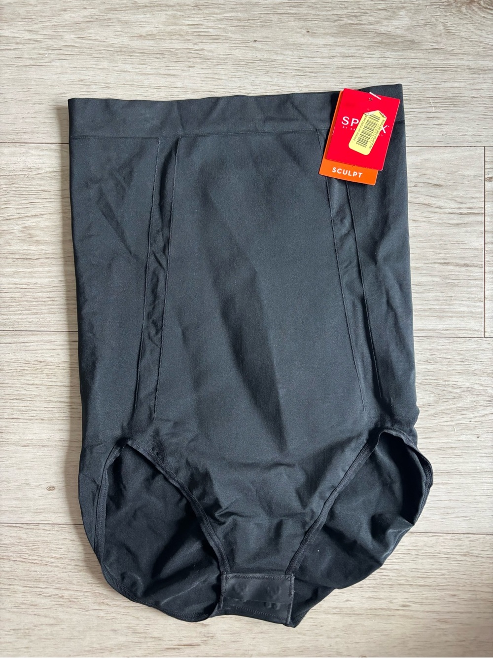 Spanx women’s high waisted brief very black size medium NWT